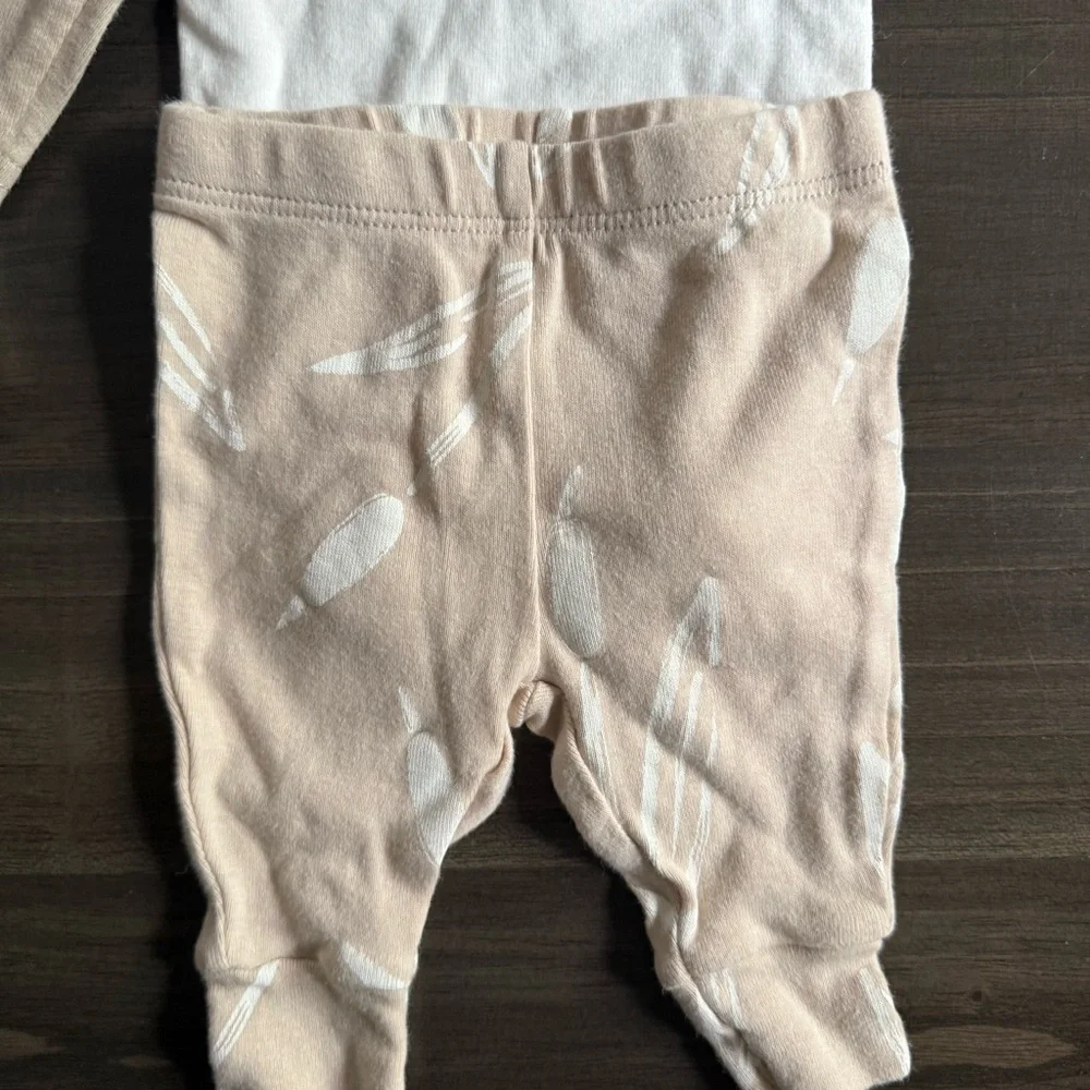 Carter’s Newborn 3-Piece Set